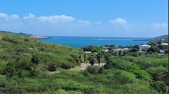 Cleared buildable lot in the Posada del Coronel community, Culebra