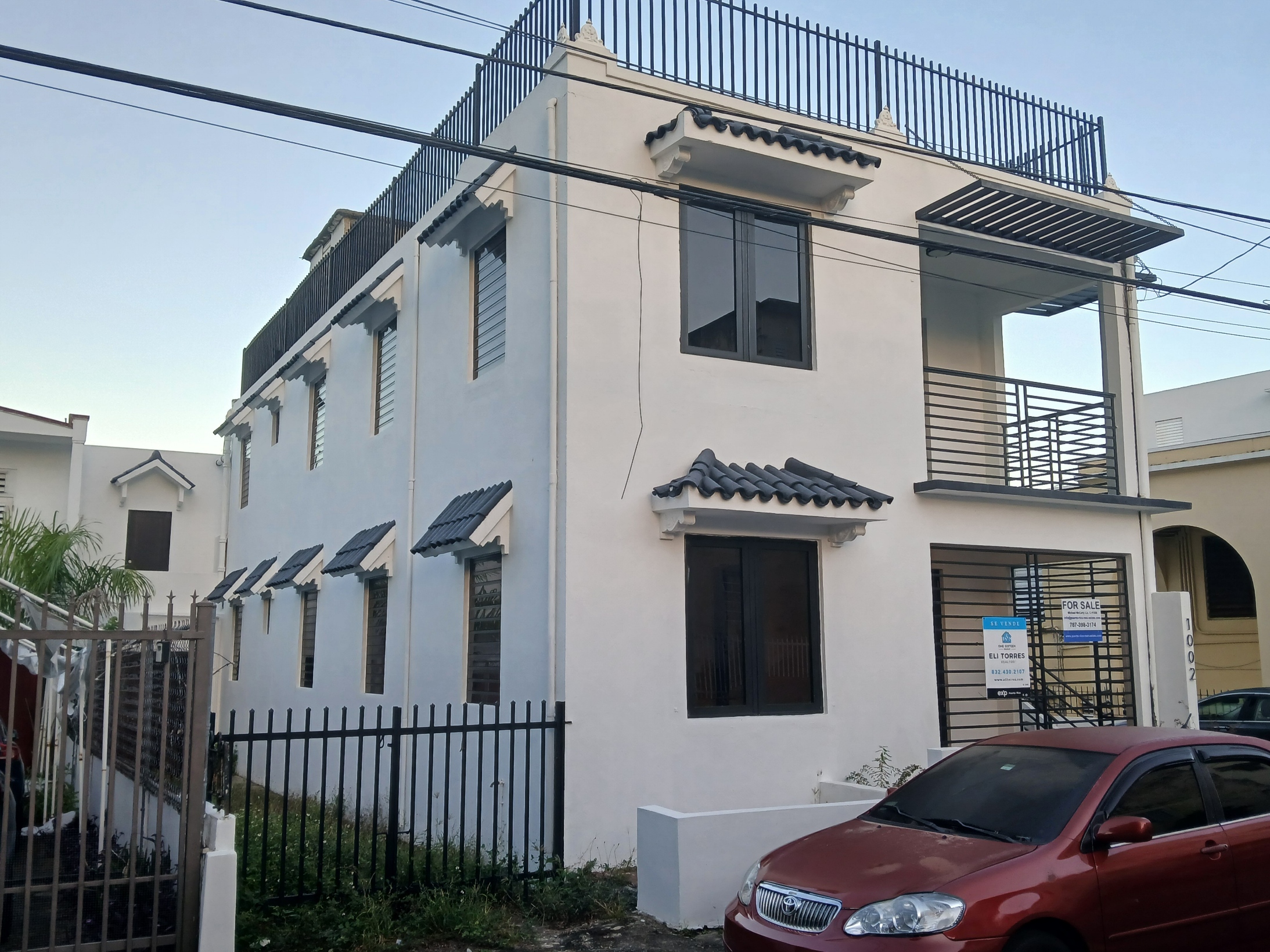Remodeled multi-unit property in the Santa Rita neighborhood of San Juan, Puerto Rico